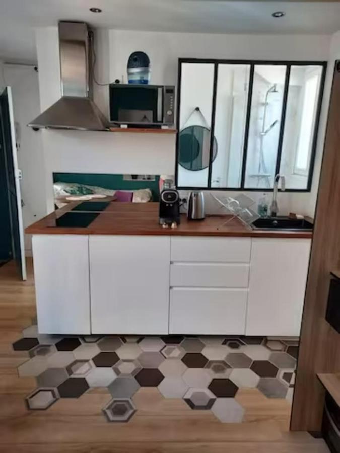 Charmant Studio Quartier Saint Louis A Версал Екстериор снимка